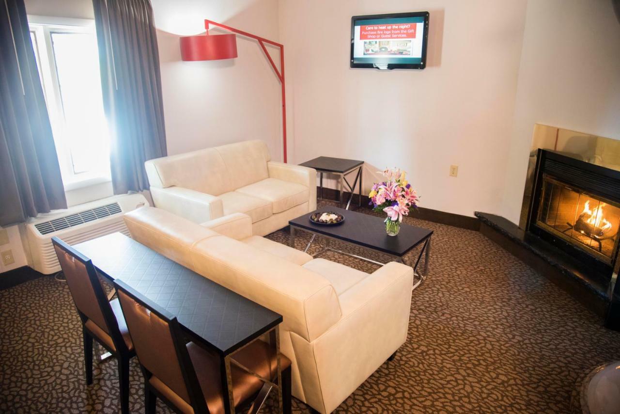 Cove Haven Resort Lakeville Экстерьер фото